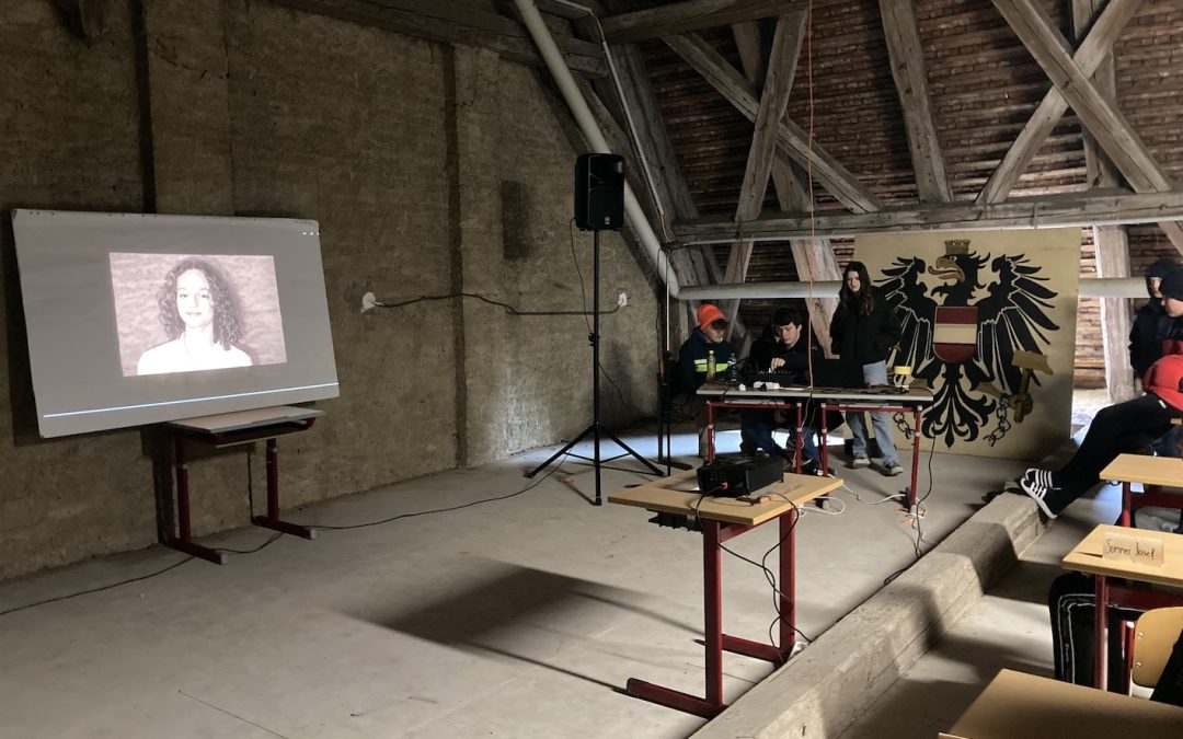 Präsentation des Projekts „garde.stories“ der WPG-Gruppe „Stolpersteine“ am Dachboden des BRG Steyr