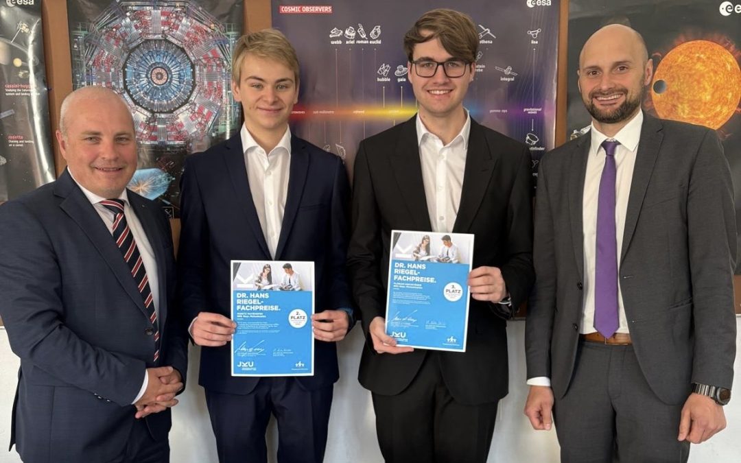 Zwei Auszeichnungen beim Dr. Hans Riegel Fachpreis für Physik